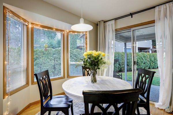 Cost of Curved Window Repair in Santa Clarita